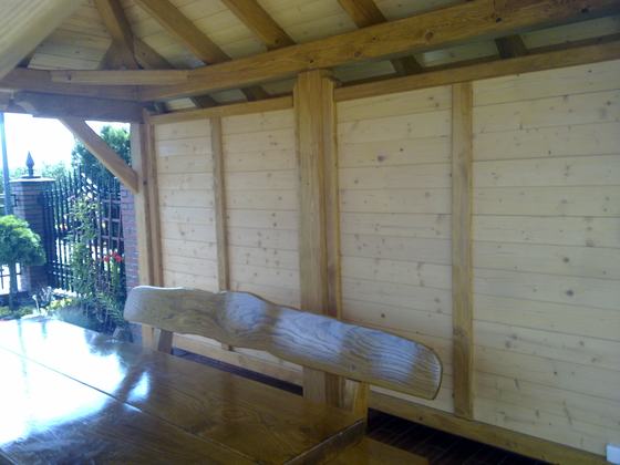 Altana drewniana wolnostojąca, AW013, wymiar 3,3x4,2m, kolor dąb, pokrycie gont brazowy, dach 4S, barierka B02, realizacja Ciesielnia, zdjęcie 8