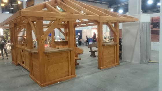 Altana drewniana wolnostojąca, AW016, wymiar 4x5m, kolor teak, pokrycie gont zielony, dach 4S, barierka B03, realizacja Ciesielnia, zdjęcie 7