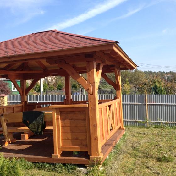 Altana drewniana wolnostojąca, AW019, wymiar 3x4m, kolor teak, pokrycie gont czerwony, dach 4S, barierka B03, realizacja Ciesielnia, zdjęcie 2