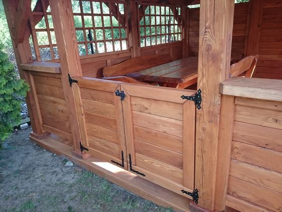 Altana drewniana wolnostojąca, AW029, wymiar 4x5m, kolor teak, pokrycie gont czerwony, dach 4S, barierka B02, realizacja Ciesielnia, zdjęcie 11