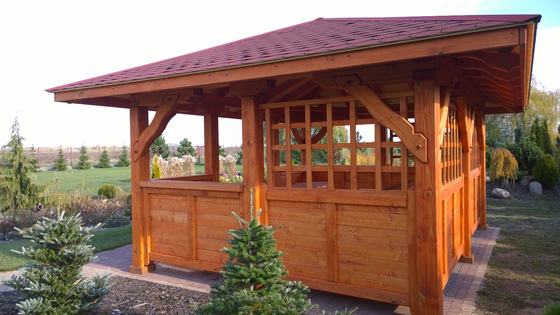 Altana drewniana wolnostojąca, AW030, wymiar 4x5m, kolor teak, pokrycie gont czerwony, dach 4S, barierka B02, realizacja Ciesielnia, zdjęcie 5