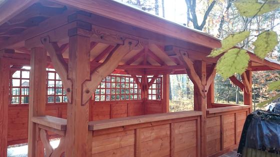 Altana drewniana wolnostojąca, AW033, wymiar 3,8x4,8m, kolor teak, dach 4S, barierka B02, realizacja Ciesielnia, zdjęcie 4
