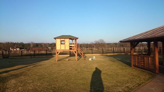 Altana drewniana wolnostojąca, AW040, wymiar 5x7m, kolor orzech, dach 4S, barierka B06, realizacja Ciesielnia, zdjęcie 11