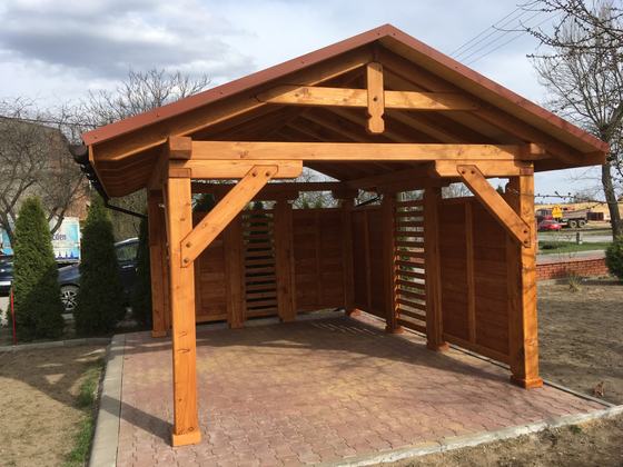 Altana drewniana wolnostojąca, AW042, wymiar 3,2x4,3m, kolor pinia, pokrycie gont czerwony, dach 2S, barierka B06, realizacja Ciesielnia, zdjęcie 4