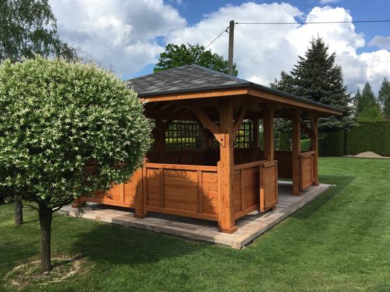 Altana drewniana wolnostojąca, AW050, wymiar 4x6m, kolor teak, pokrycie gont szary, dach 4S, barierka B02, realizacja Ciesielnia, zdjęcie 6