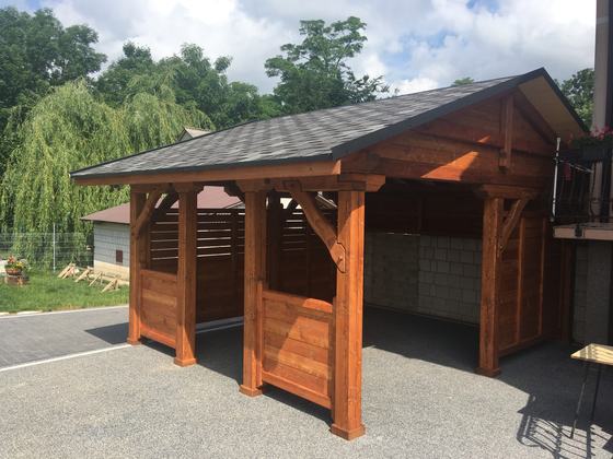 Altana drewniana wolnostojąca, AW053, wymiar 3x4m, kolor teak, pokrycie gont czarny, dach 2S, barierka B07, realizacja Ciesielnia, zdjęcie 1