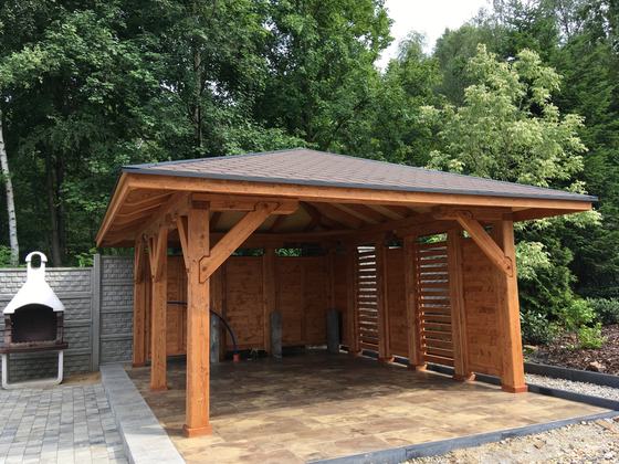 Altana drewniana wolnostojąca, AW056, wymiar 4x6m, kolor pinia, pokrycie gont brazowy, dach 4S, barierka B06+B02, realizacja Ciesielnia, zdjęcie 2