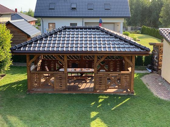 Altana drewniana wolnostojąca, AW063, wymiar 4x6m, kolor palisander, dach 4S, barierka B04, realizacja Ciesielnia, zdjęcie 1