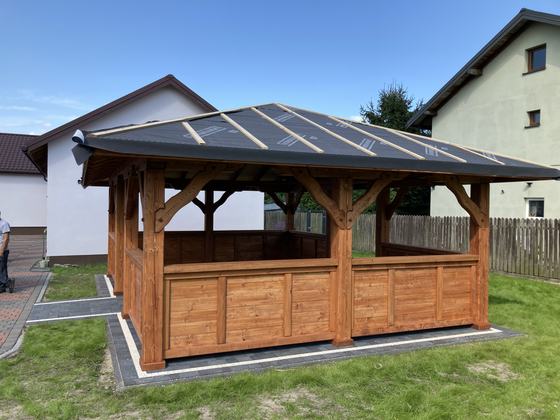 Altana drewniana wolnostojąca, AW065, wymiar 6x6,8m, kolor teak, dach 4S, barierka B02, realizacja Ciesielnia, zdjęcie 2