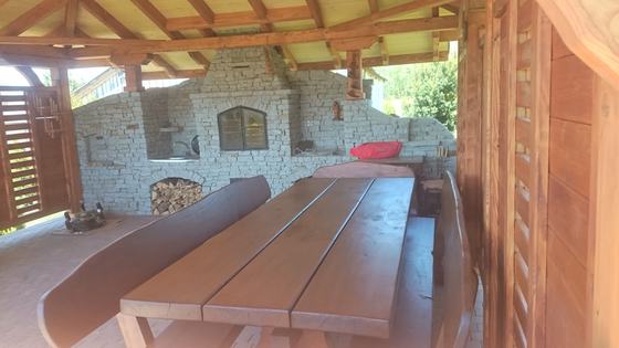 Altana drewniana z grillem, AG002, wymiar 5,7x5,7m, kolor teak, pokrycie gont brazowy, dach 4S, barierka B06, realizacja Ciesielnia, zdjęcie 11