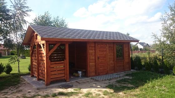 Drewutnia lub konstrukcja użytkowa z drewna, DU001, wymiar 3x5m, kolor teak, pokrycie gont szary, dach 2S, barierka B01+PELNA-SCIANA, realizacja Ciesielnia, zdjęcie 4