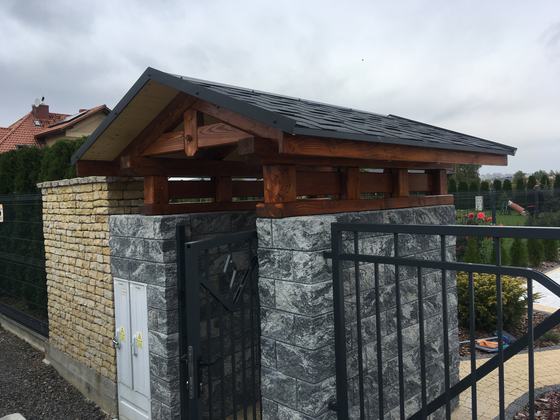 Drewutnia lub konstrukcja użytkowa z drewna, DU008, wymiar 1,2x2m, kolor kasztan, pokrycie gont szary, dach 2S, realizacja Ciesielnia, zdjęcie 8