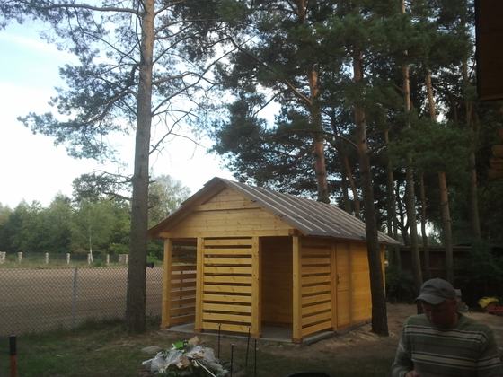 Drewutnia lub konstrukcja użytkowa z drewna, DU011, wymiar 4,1x6m, kolor sosna, dach 2S, barierka B01+PELNA-SCIANA, realizacja Ciesielnia, zdjęcie 11
