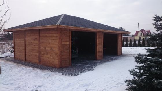 Garaż drewniany lub wiata garażowa, G007, wymiar 6,5x9m, kolor orzech, pokrycie gont szary, dach 4S, rodzaj zamkniety, realizacja Ciesielnia, zdjęcie 4
