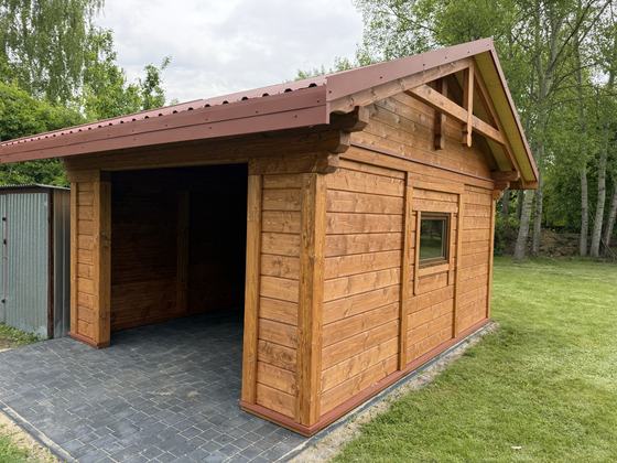 Garaż drewniany lub wiata garażowa, G030, wymiar 4x5m, kolor teak, pokrycie blacha, dach 2S, rodzaj zamkniety, realizacja Ciesielnia, zdjęcie 1