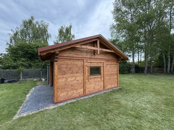 Garaż drewniany lub wiata garażowa, G030, wymiar 4x5m, kolor teak, pokrycie blacha, dach 2S, rodzaj zamkniety, realizacja Ciesielnia, zdjęcie 3