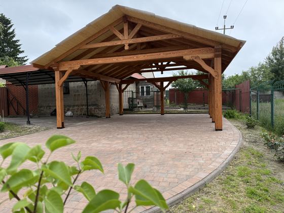 Garaż drewniany lub wiata garażowa, G031, wymiar 6,3x6,5m, kolor teak, pokrycie gont drewniany, dach 2S, rodzaj otwarty, realizacja Ciesielnia, zdjęcie 4