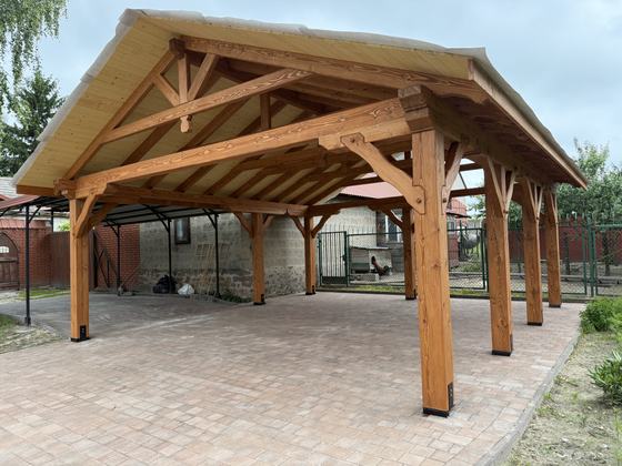 Garaż drewniany lub wiata garażowa, G031, wymiar 6,3x6,5m, kolor teak, pokrycie gont drewniany, dach 2S, rodzaj otwarty, realizacja Ciesielnia, zdjęcie 6