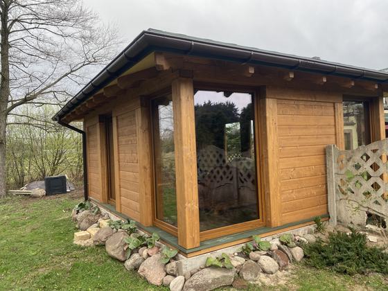 Taras lub zadaszenie drewniane, T008, wymiar 5x6m, kolor teak, pokrycie gont zielony, dach 4S, realizacja Ciesielnia, zdjęcie 2