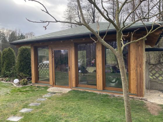 Taras lub zadaszenie drewniane, T008, wymiar 5x6m, kolor teak, pokrycie gont zielony, dach 4S, realizacja Ciesielnia, zdjęcie 9