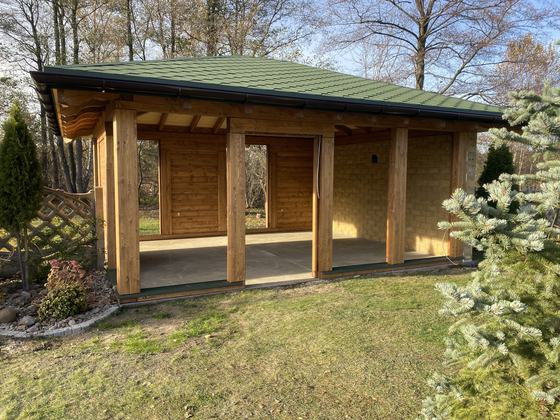 Taras lub zadaszenie drewniane, T008, wymiar 5x6m, kolor teak, pokrycie gont zielony, dach 4S, realizacja Ciesielnia, zdjęcie 12