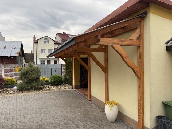 Taras lub zadaszenie drewniane, T024, wymiar 1,8x6m, kolor teak, pokrycie poliweglan, dach 1S, realizacja Ciesielnia, zdjęcie 1